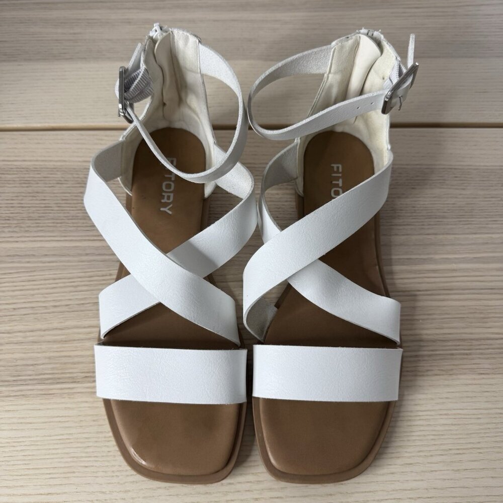 FITORY Women Flat Sandals With Casual Fashion Slides Open Toe Strap Zipper 8